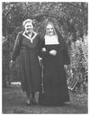 610 - Sister Emma and her niece Mia
